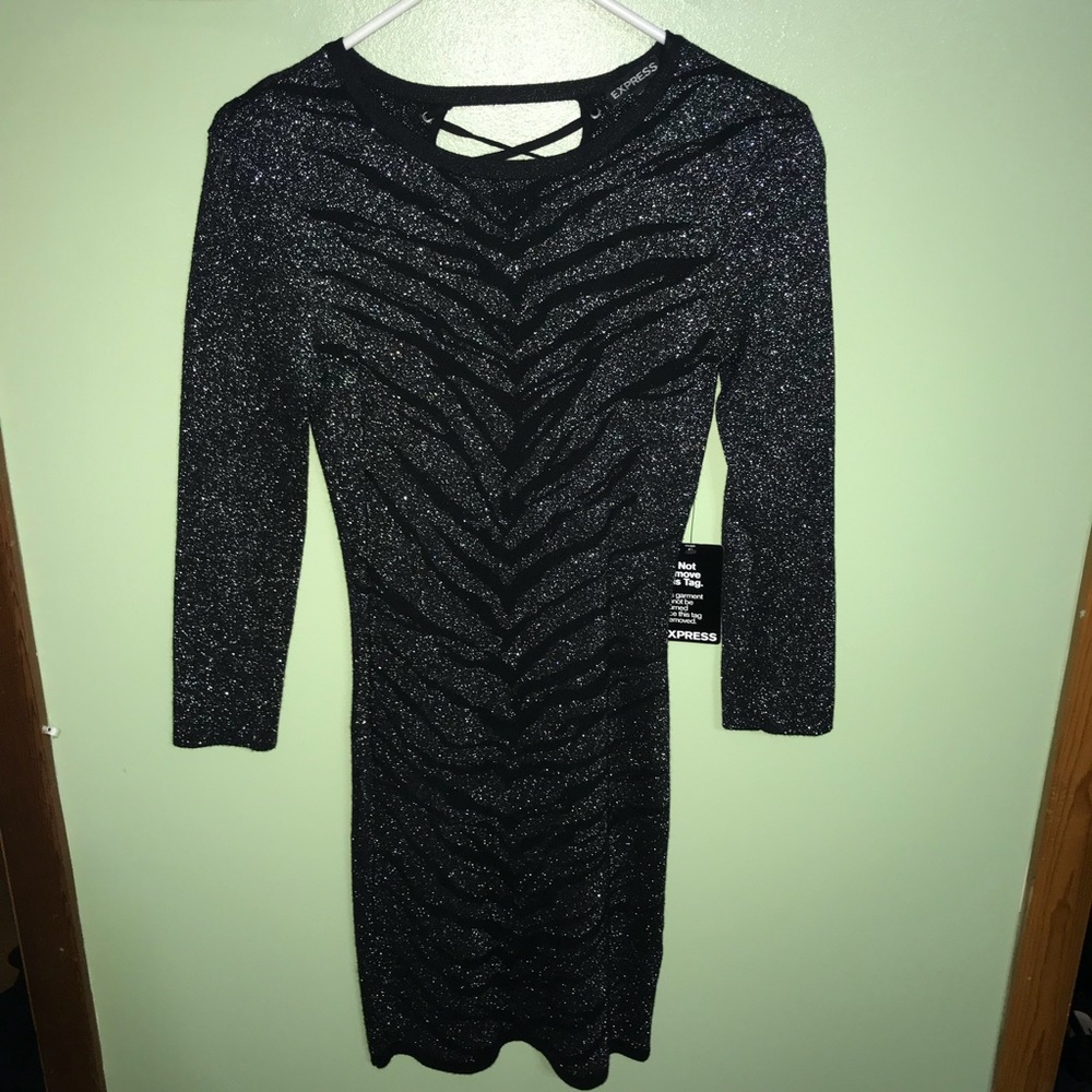 Black bodycon dress